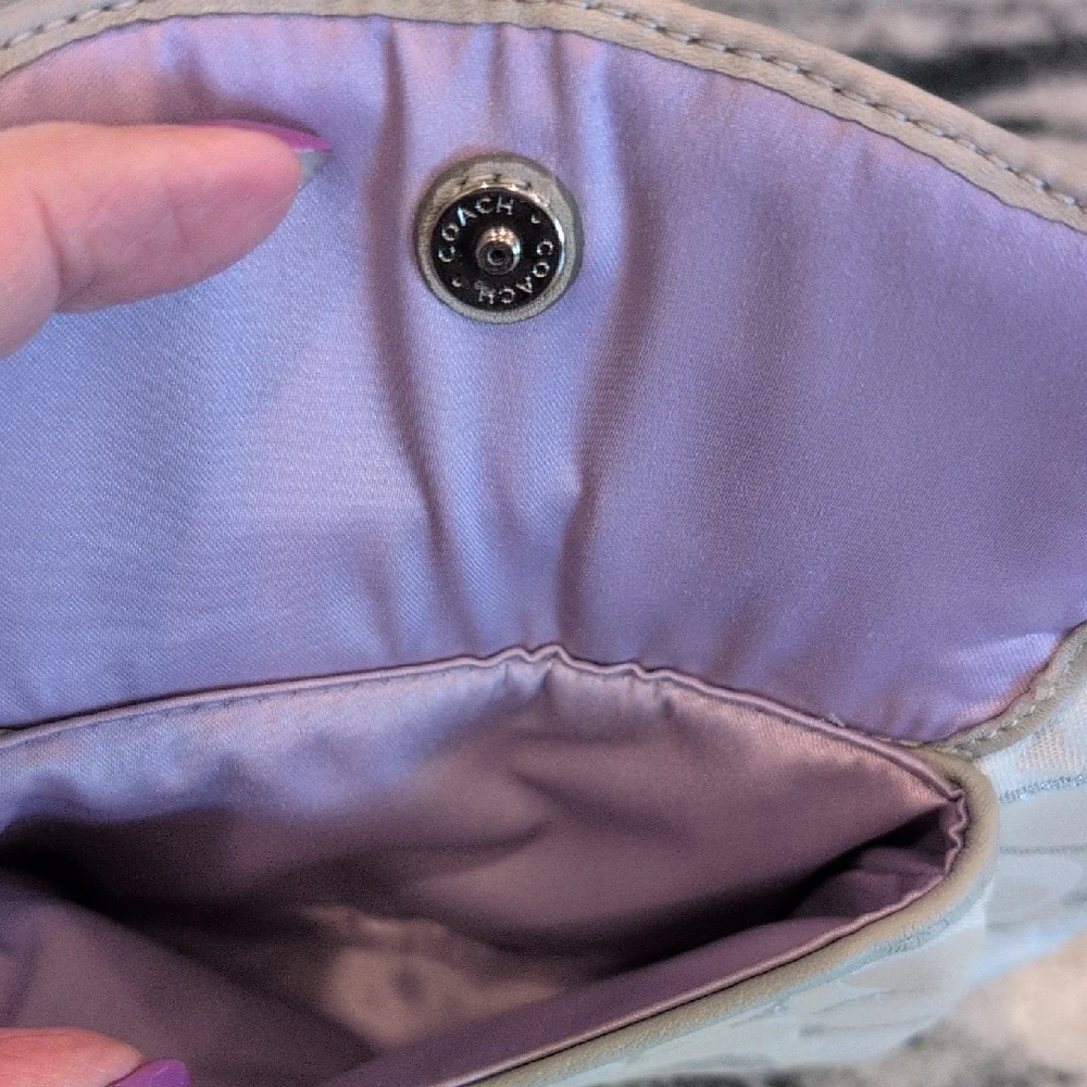 Coach VINTAGE Penelope Silver & Grey Signature Crossbody Bag - Picture 11 of 13